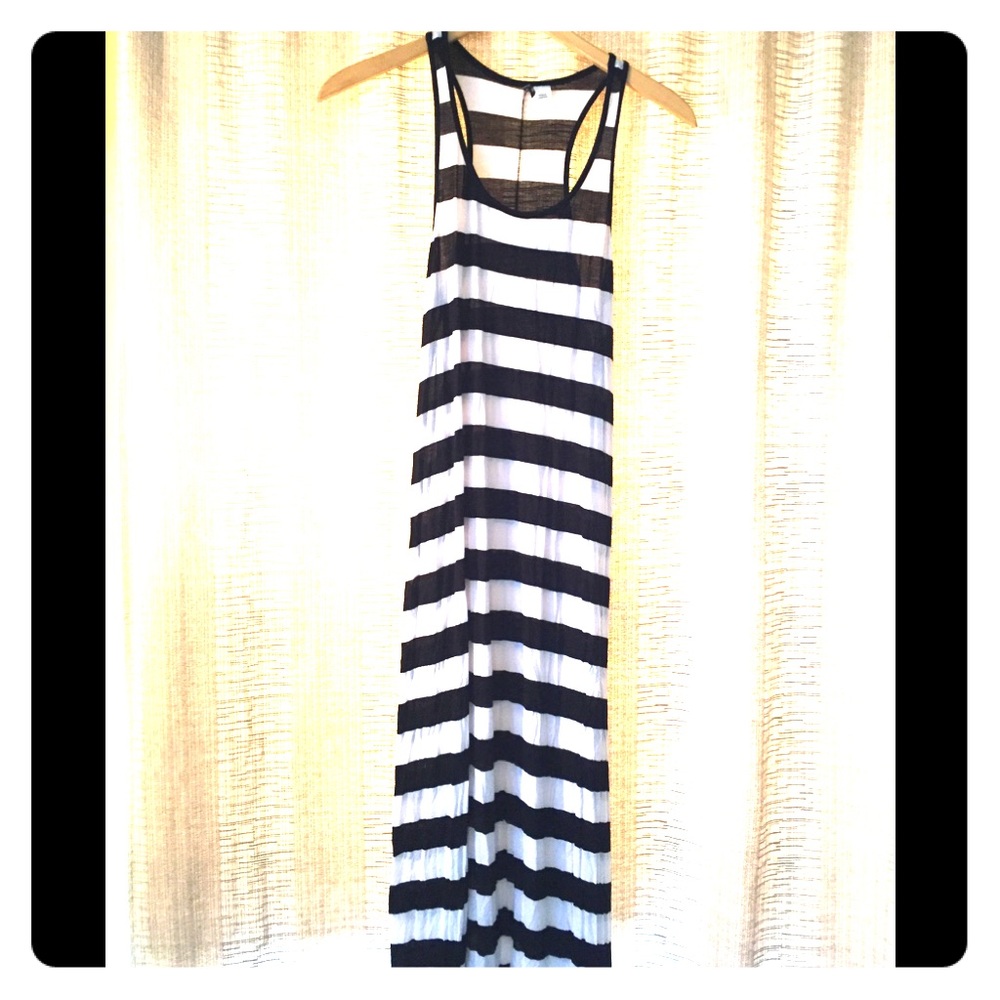 NWOT Divided by H&M Black & White racer back dress
